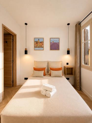 MONACO - MENTON - FULL CLIM - 6 PERSONS - 2 BEDROOMS - FULL RENOVATED - HYPERCENTER - BEACH AND SUn