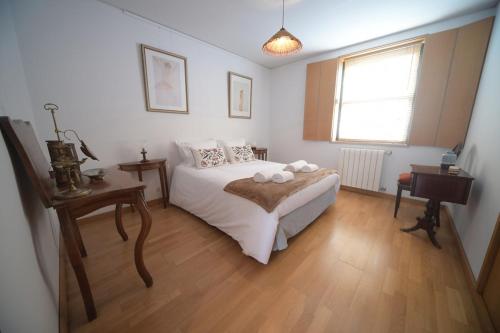 Spacious Lisbon Villa - Free Parking - Near Metro