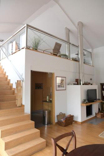 Spacious Lisbon Villa - Free Parking - Near Metro