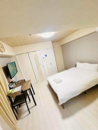 R SQUARE Nipponbashi Room No 203
