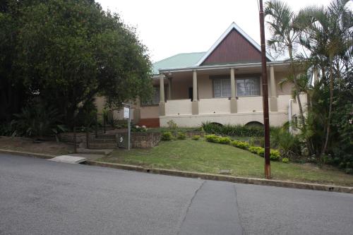 Taman di luar Selborne Bed and Breakfast