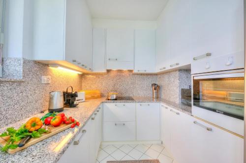 Residenza Parco Carona with Lake-View - Happy Rentals