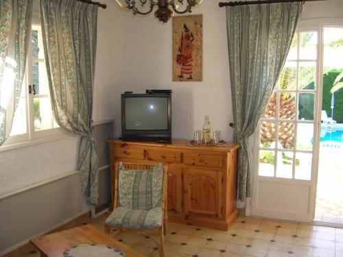 Appartement Rez de Villa - 4 personnes - Fréjus - Vue piscine