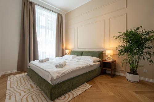 Modern 2-bedroom Flat - Prime Landstrasse Location
