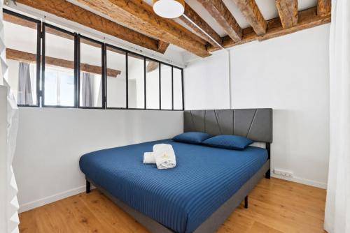 Bright 2BR Flat with Mezzanine in Central Paris