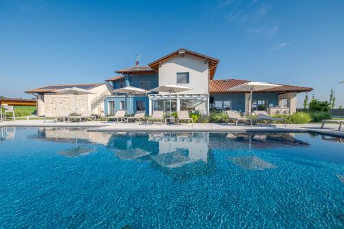 Villa Sarmassa