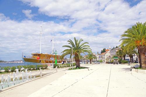 Apartments Cvitic