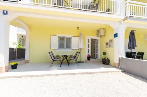 Apartments Lemon