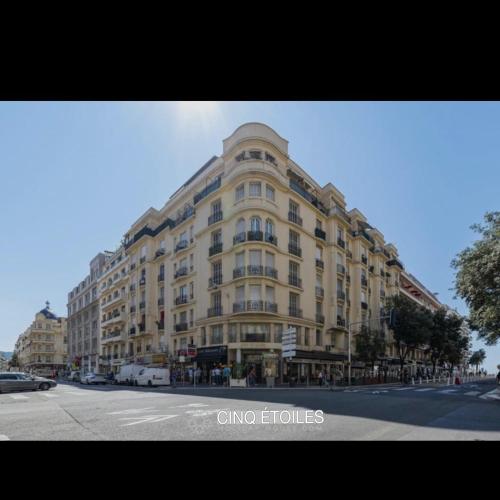 Appartement climatisé à 1 minute de la plage