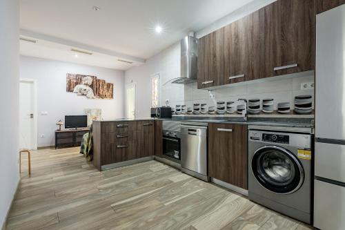 Madrid Centro - Apartment with 3 bedrooms and 2 patios