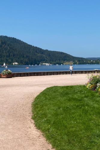 Appartement Etage Chalet à 300m du lac de Gérardm