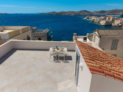 Maestro Seaview Suite