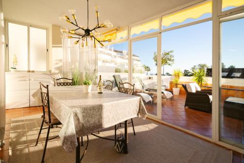 Modern Stay Near Banús & Centro Plaza