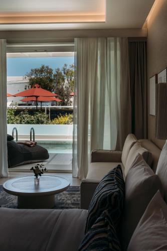 Santorini Heart Hotel & Spa