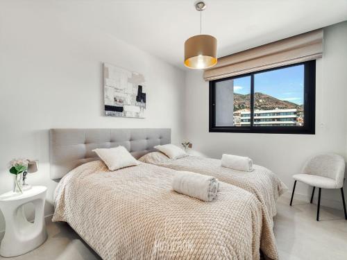 HigueronRentals Sunny Sea View Retreat