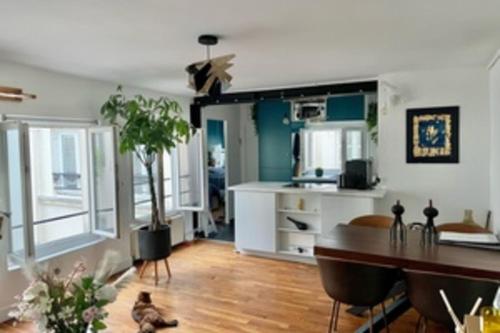 Bright 42 m pad near Villemin Garden