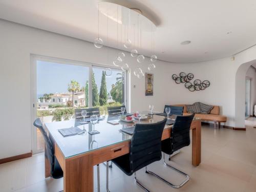 Casa Vista Linda