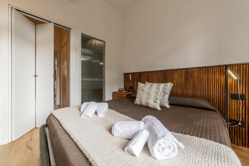 Elegant, Modern & Luxury apt with All Comforts