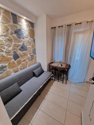 Diana's Cozy 9 Studio
