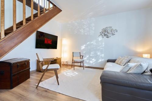 Family, House, Spa, Garden, Parking