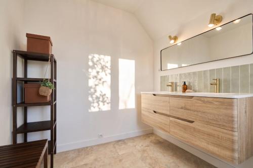 Family, House, Spa, Garden, Parking