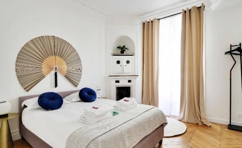 High-End 4BR Residence close to Champs-Élysées