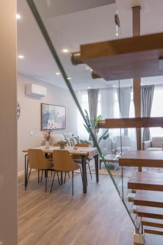 Apartamentos Dúplex Príncipe de Canalejas, 1 y 2 dormitorios