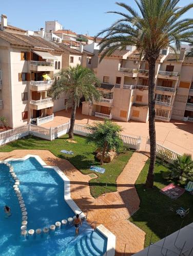Beach & Spain Pool Residence - 3 story penthouse