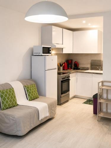 Le Héliodore , Air conditioning, Beaches 5 minutes away on foot