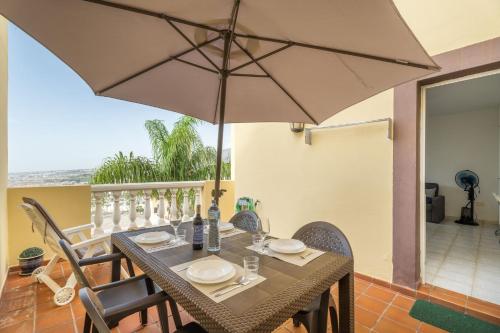 Cozy 2-Bedroom Apartment in Playa de las Amricas