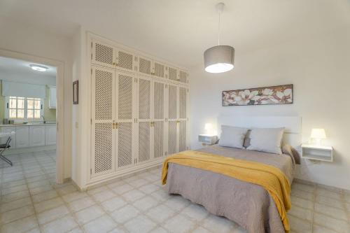 Cozy 2-Bedroom Apartment in Playa de las Amricas