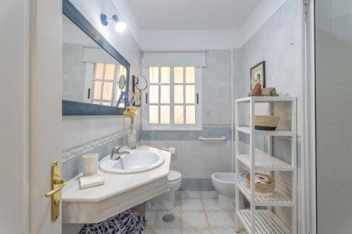 Cozy 2-Bedroom Apartment in Playa de las Amricas