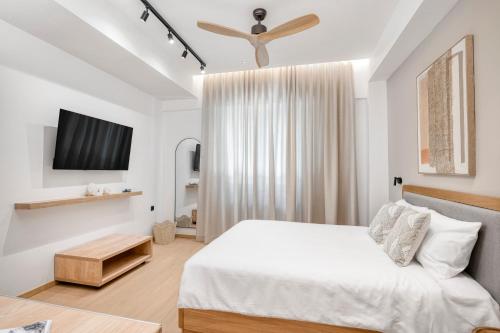 Dock 38 Apartments Collection