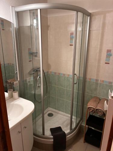 Mountain studio for 4 people - Nyon gondola within walking distance