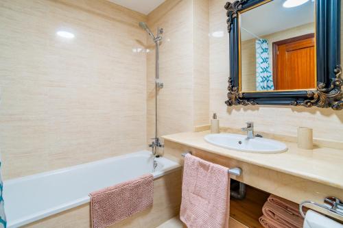 Cubo's Vega Fuengirola Apartment & Parking