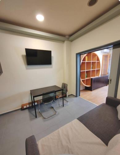 DML Apartments