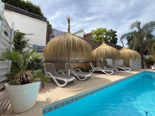 Casa Holandaluzas Marbella near Beach, with salt water Pool and private parking