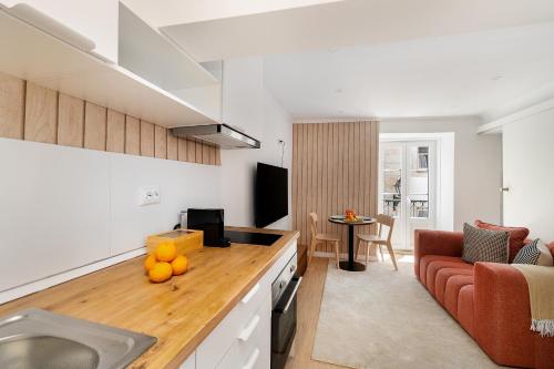 WHome Cozy Stay in the Heart of Bica