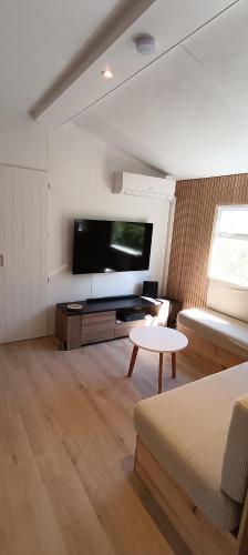 Mobile-home tout confort 800m de la plage