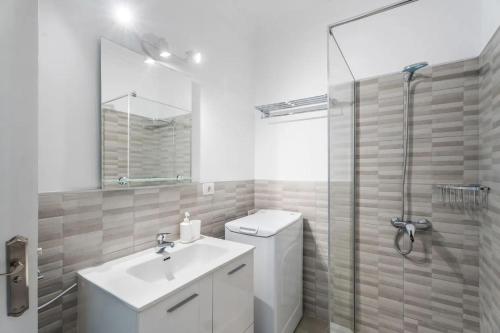 Charming 1-Bedroom Apartment with Ocean View in Arona