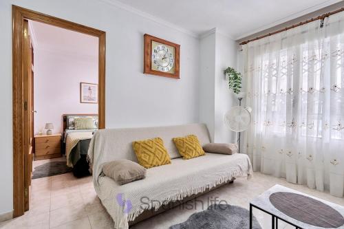 Pedro Lorca Beach Apartment