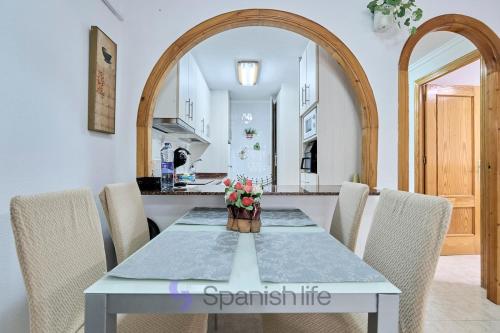 Pedro Lorca Beach Apartment
