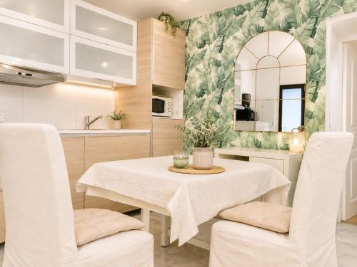 Apart Parisien Centre -Rue St Charles - Near Beaugrenelle -Tour Eiffel-Ecole Cordon bleu 75015 PARIS Bel emplacement !!