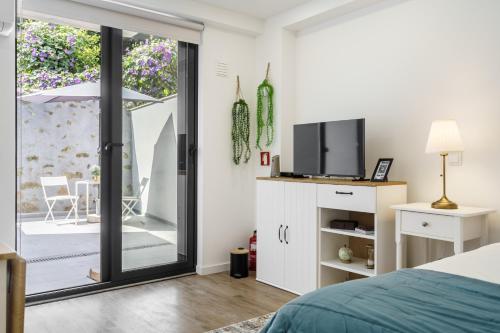 The Archway Studio by Minhos Guest