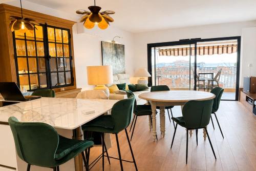 Central and premium apartment with terrace & sea view