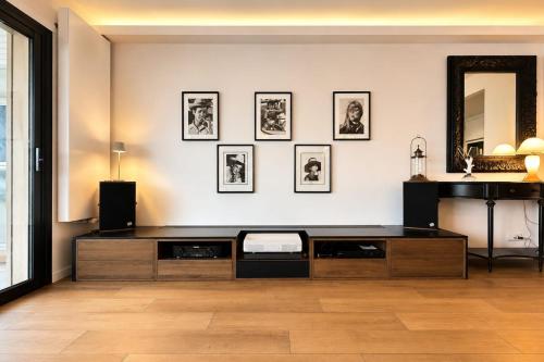Central and premium apartment with terrace & sea view