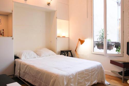 Charming studio with courtyard near Père-Lachaise