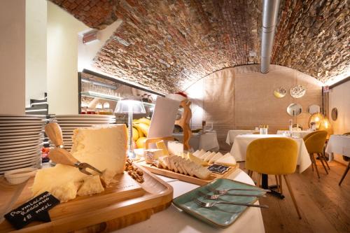 Le Funi Hotel — Continental breakfast