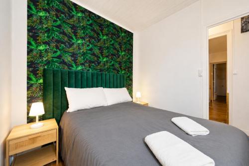 Paris central tiny apartment for 6 persons