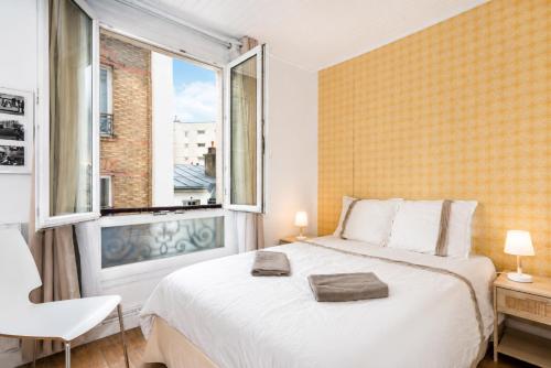 Paris central tiny apartment for 6 persons